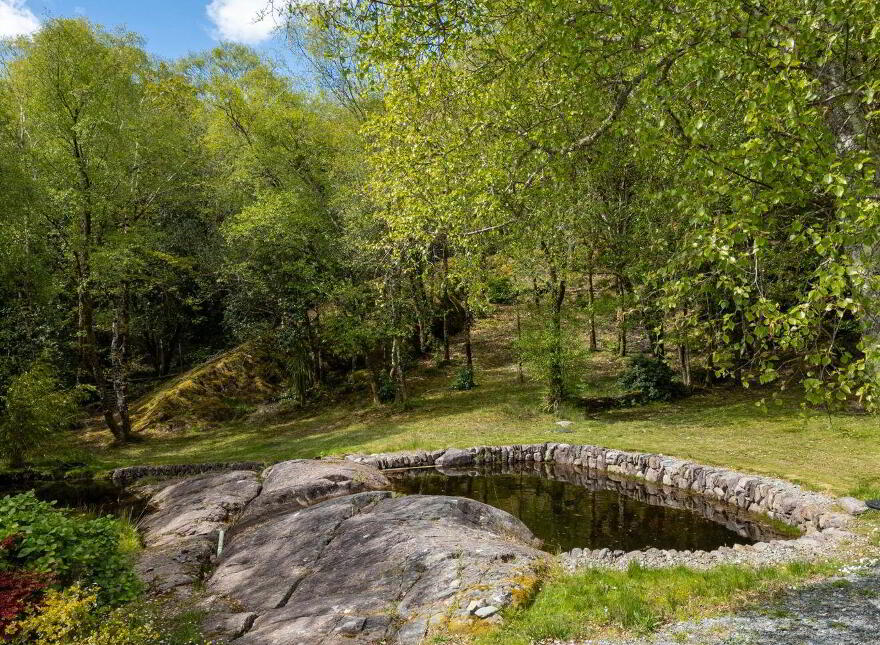 Mounteensudder, Glengarriff, P75XN30