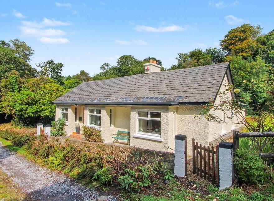Dromgarriff, Glengarriff, P75E957 photo