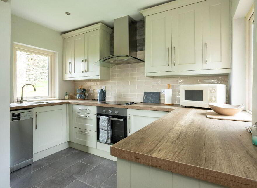 Filane West, Castletownbere, Castletown, P75XW99