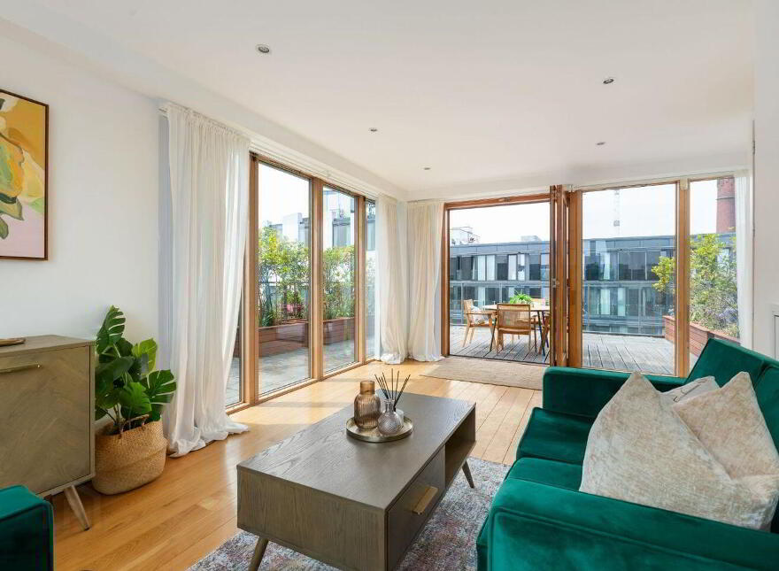 Apartment 75 Hanover Quay, Hanover Quay, D02PR90