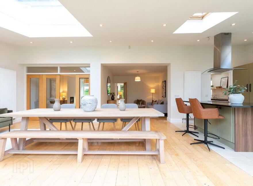 28 Arnold Grove, Glenageary, A96N1W8