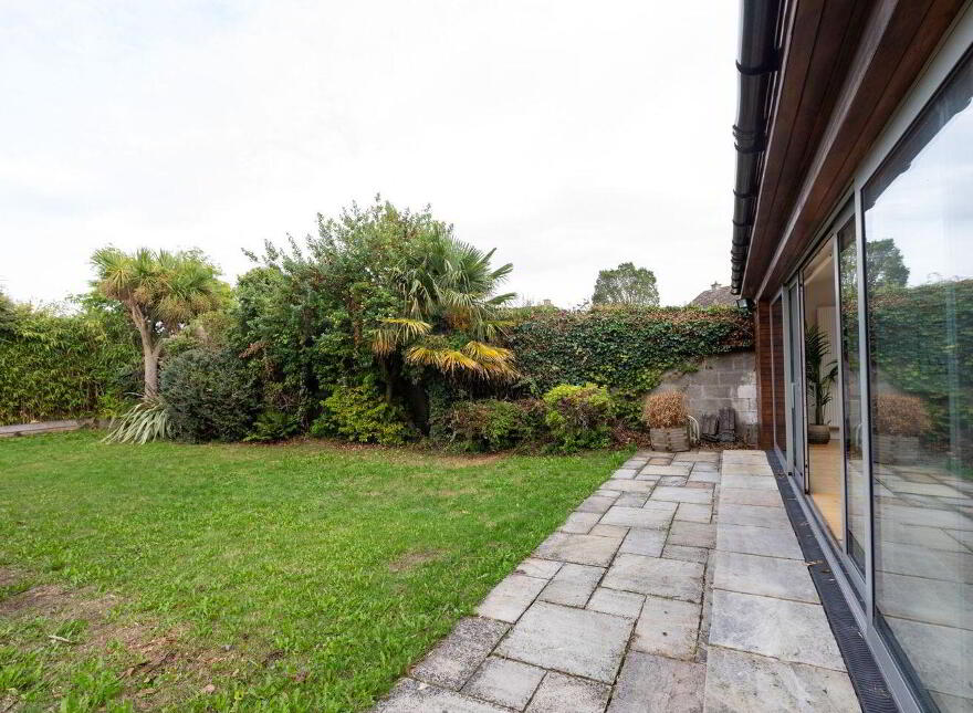 28 Arnold Grove, Glenageary, A96N1W8