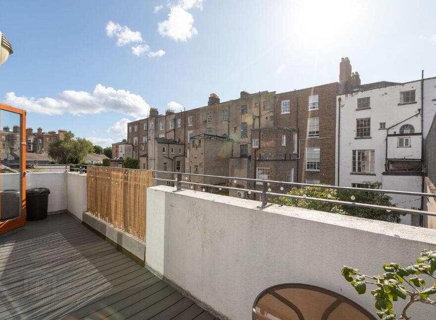 Apartment 3 70 Leeson Close, Dublin 2, D02W838