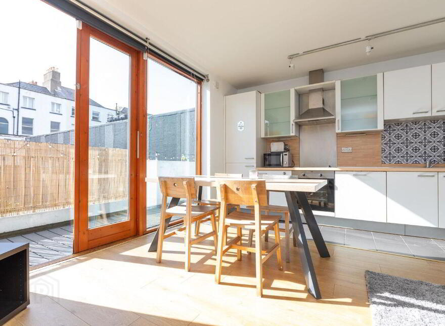 Apartment 3 70 Leeson Close, Dublin 2, D02W838