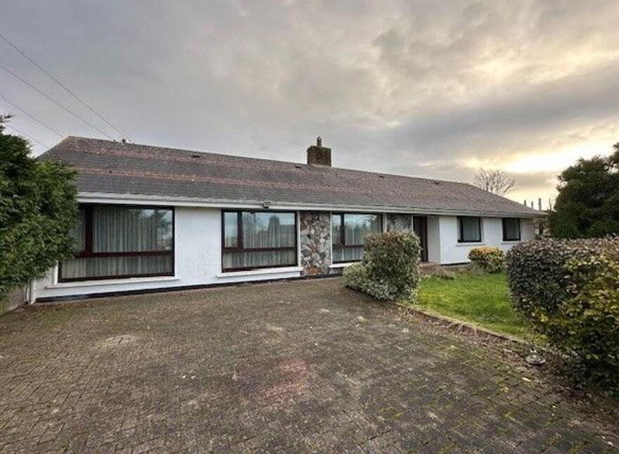 Twomileborris, Thurles, E41F244