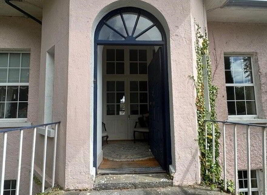 Beakstown Lodge, Beakstown, Holycross, E41WK85