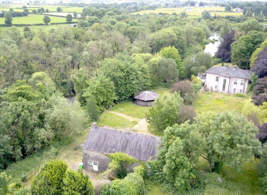Beakstown Lodge, Beakstown, Holycross, E41WK85