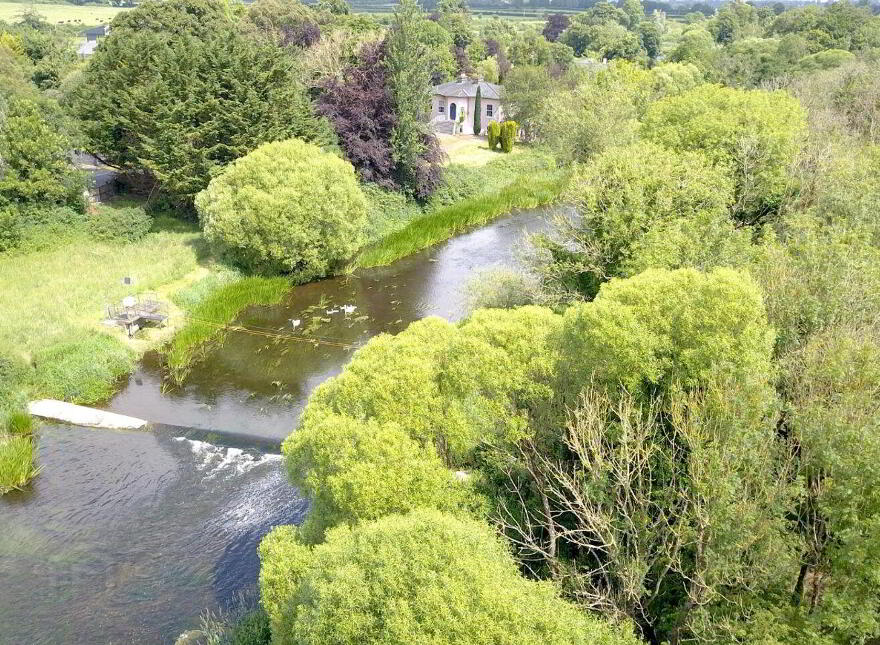 Beakstown Lodge, Beakstown, Holycross, E41WK85