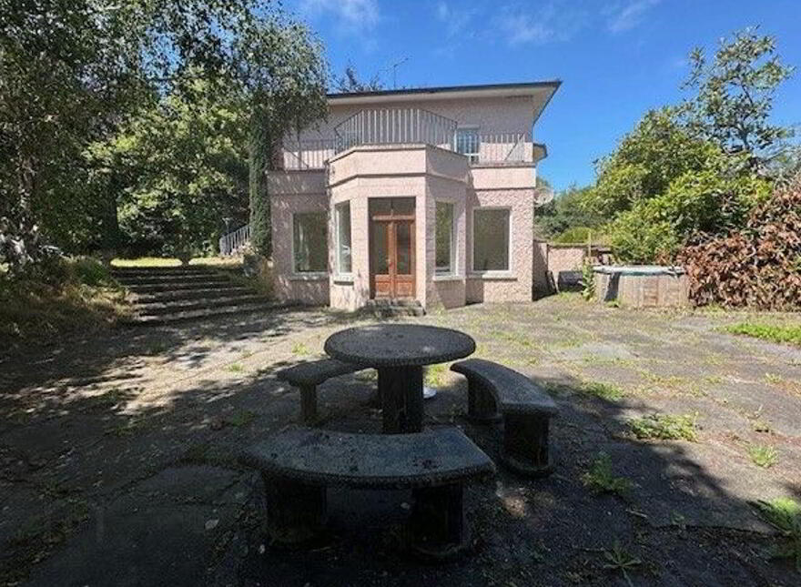 Beakstown Lodge, Beakstown, Holycross, E41WK85