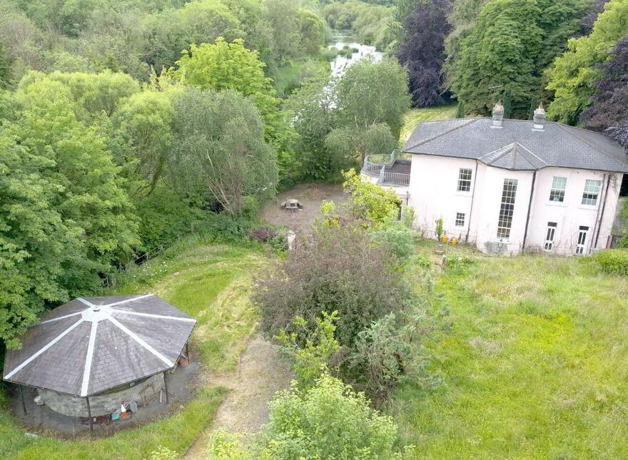 Beakstown Lodge, Beakstown, Holycross, E41WK85