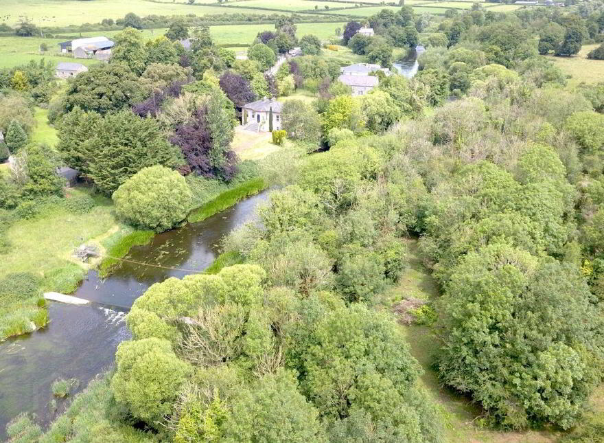 Beakstown Lodge, Beakstown, Holycross, E41WK85