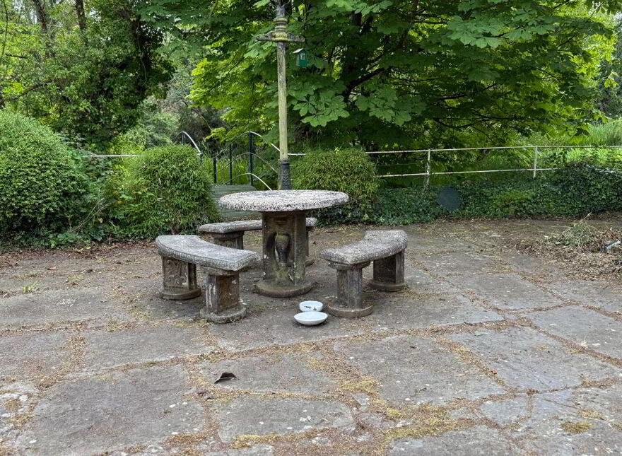 Beakstown Lodge, Beakstown, Holycross, E41WK85