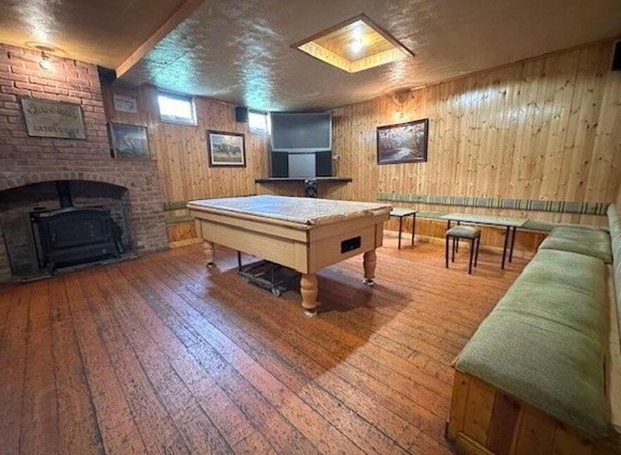 Hollyford Inn, Hollyford, Thurles, E34EY72