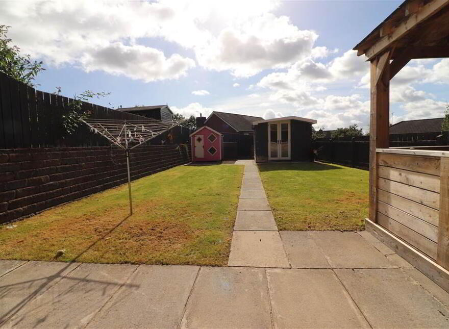 11 Causeway Meadows, Causeway End Road, Lisburn, BT28 2GD