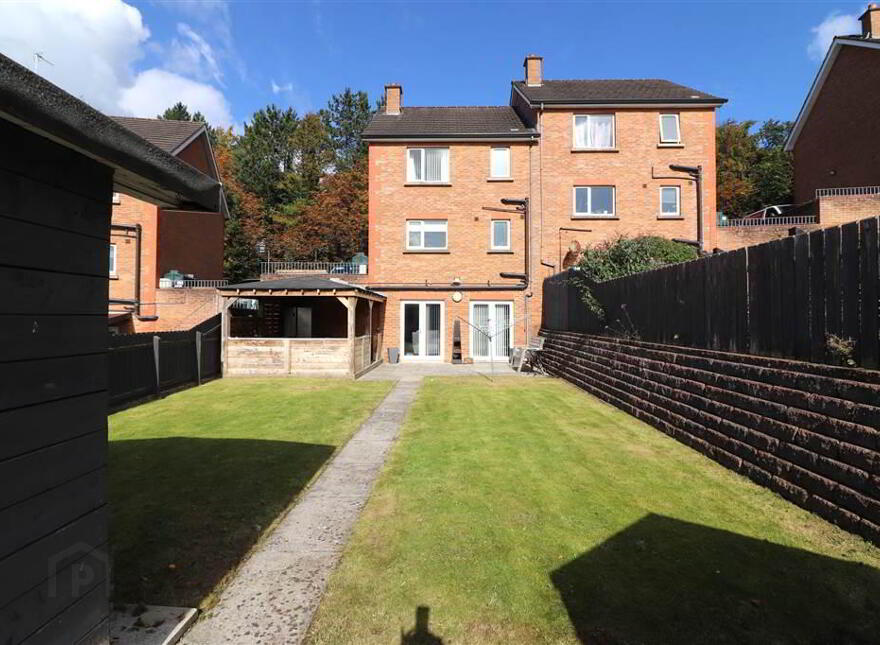 11 Causeway Meadows, Causeway End Road, Lisburn, BT28 2GD