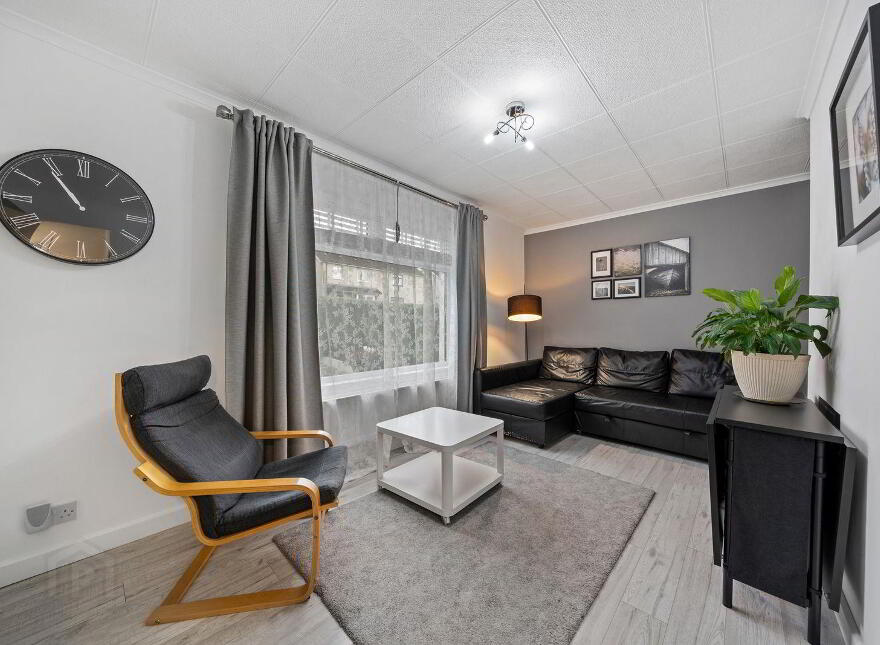 42 Abbots Walk, Bangor, BT20 4EL