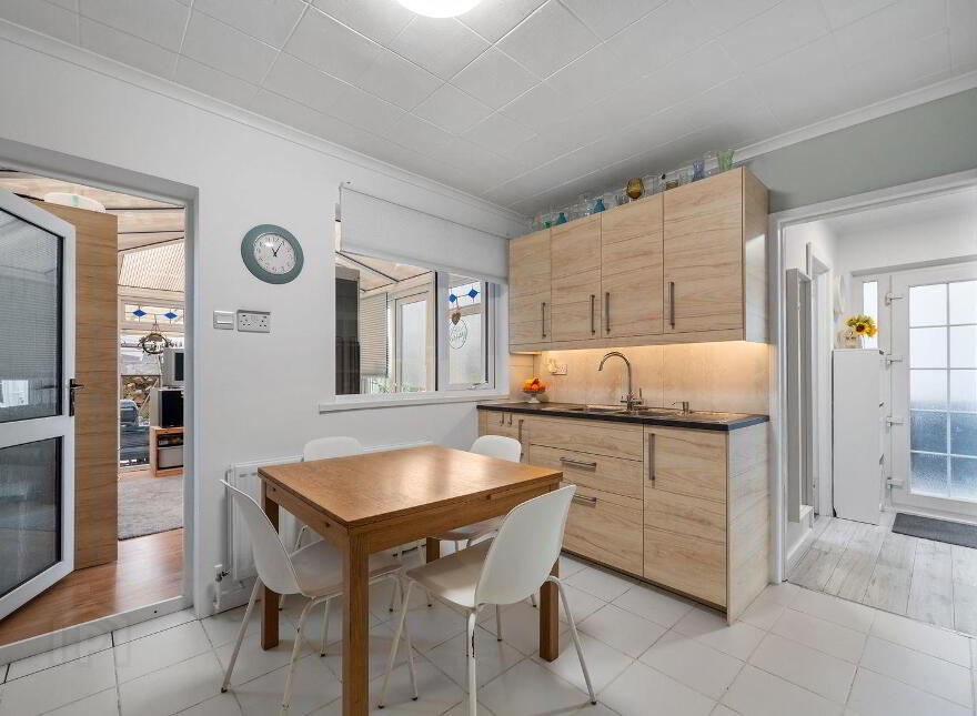 42 Abbots Walk, Bangor, BT20 4EL