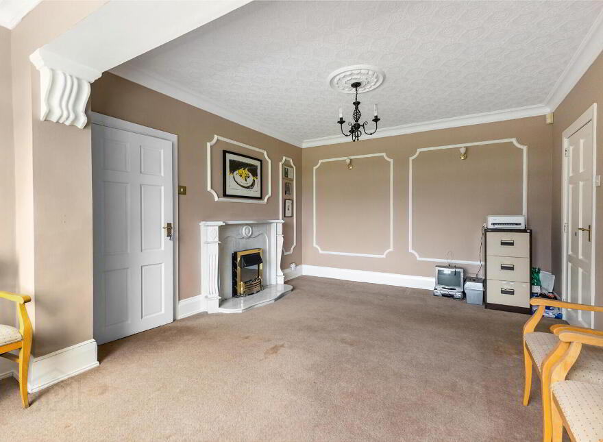 341 Comber Road, Dundonald, Belfast, BT16 1XB