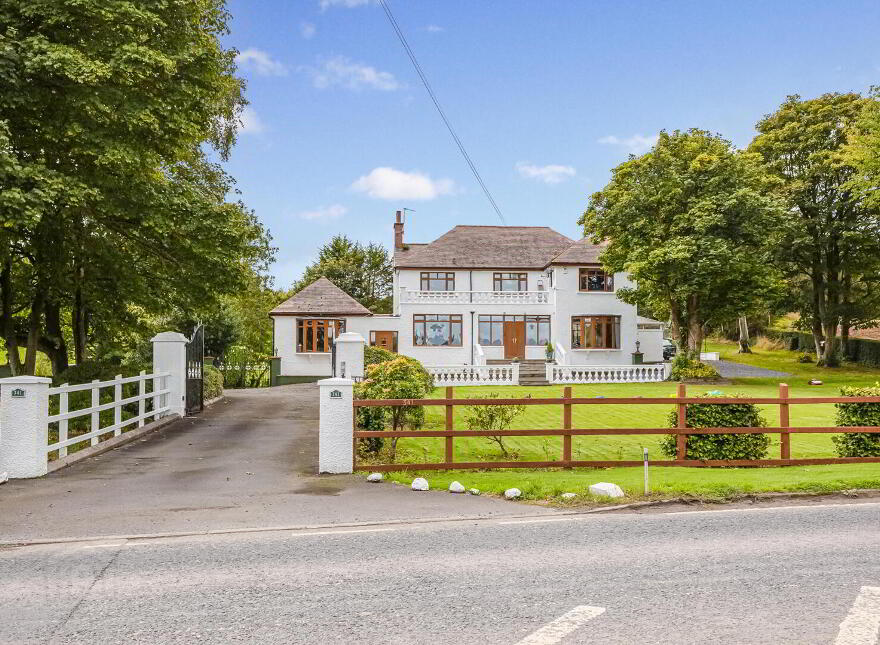 341 Comber Road, Dundonald, Belfast, BT16 1XB