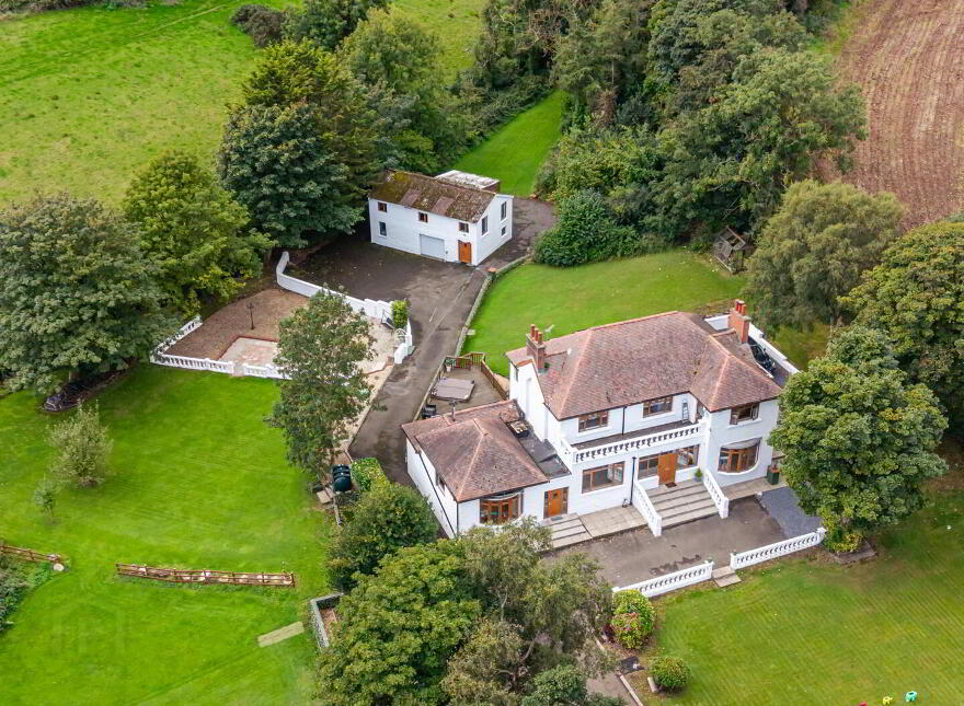 341 Comber Road, Dundonald, Belfast, BT16 1XB
