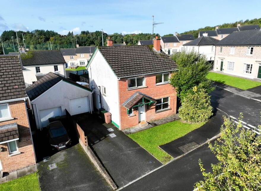 38 College Park Lane, Enniskillen, BT74 6GF