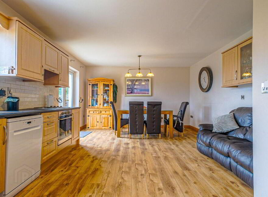 Beacon Hill, Cahanagh, Newtownforbes, N39F9T1