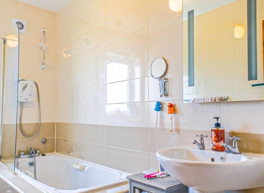 Beacon Hill, Cahanagh, Newtownforbes, N39F9T1