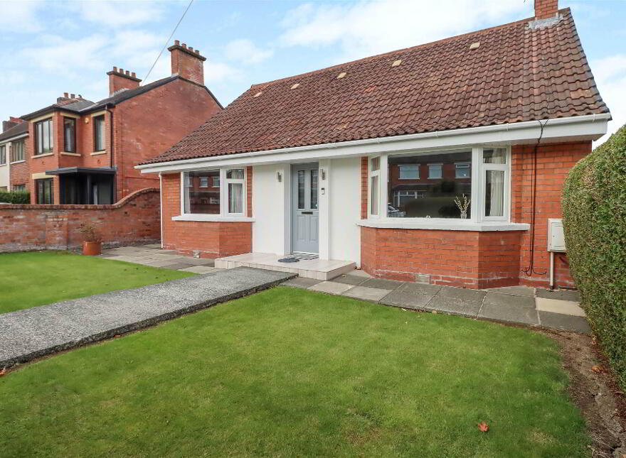 11 Grand Prix Park, Dundonald, Belfast, BT16 2BD