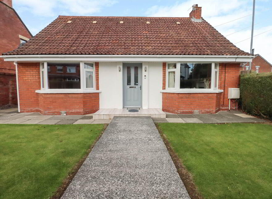 11 Grand Prix Park, Dundonald, Belfast, BT16 2BD