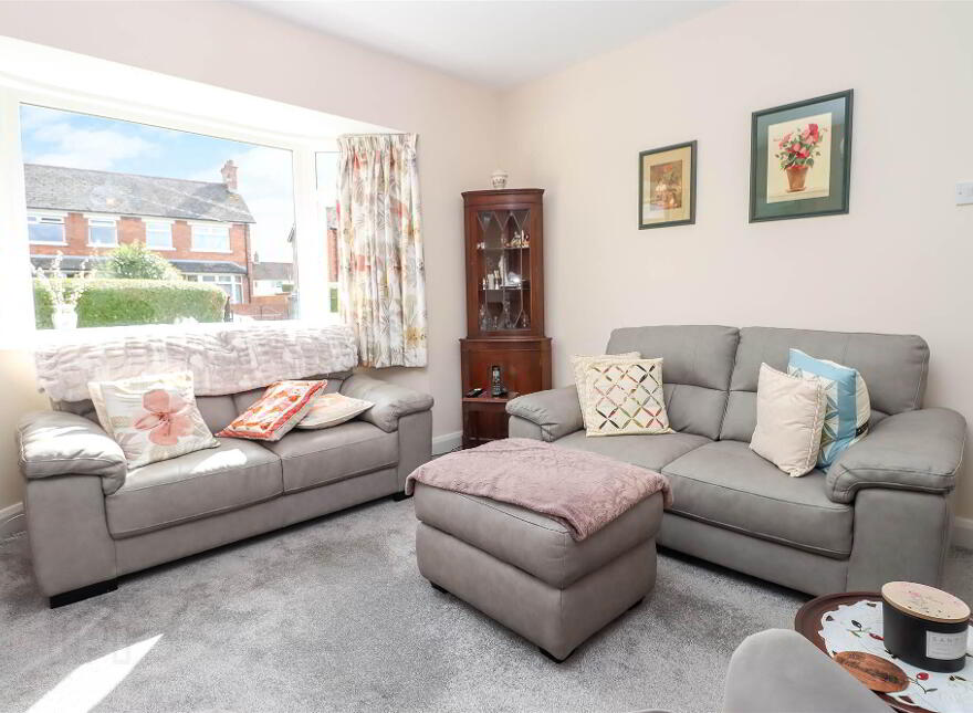 11 Grand Prix Park, Dundonald, Belfast, BT16 2BD
