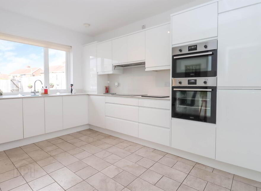 11 Grand Prix Park, Dundonald, Belfast, BT16 2BD