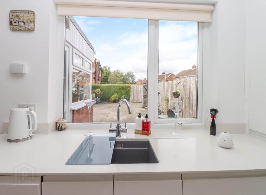 11 Grand Prix Park, Dundonald, Belfast, BT16 2BD