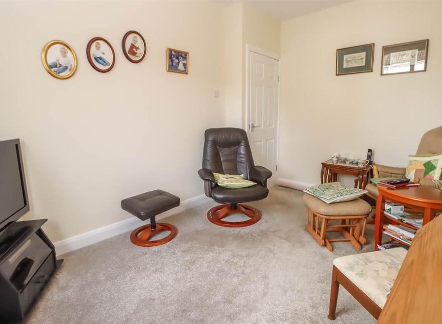 11 Grand Prix Park, Dundonald, Belfast, BT16 2BD
