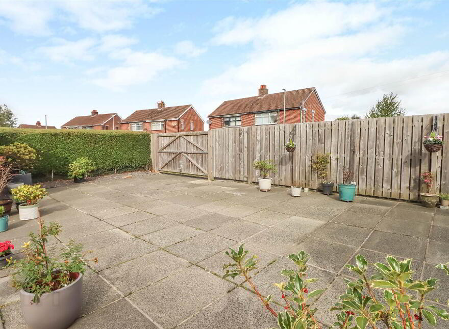 11 Grand Prix Park, Dundonald, Belfast, BT16 2BD