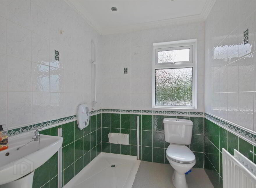 16 Glenmount Park, Newtownards, BT23 4QL