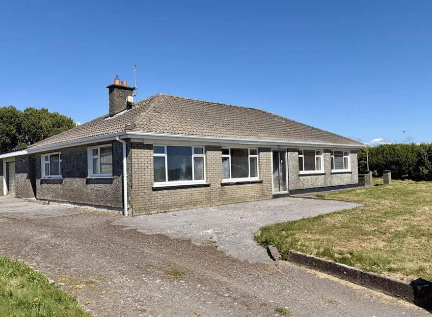 Gahanive, Castlefreke, Clonakilty, P85RY94 photo
