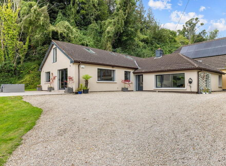 Brookview, Bray Road, Enniskerry, A98XY20 photo