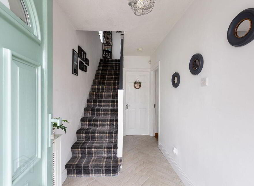 73 Broadford Drive, Ballinteer, D16HY45
