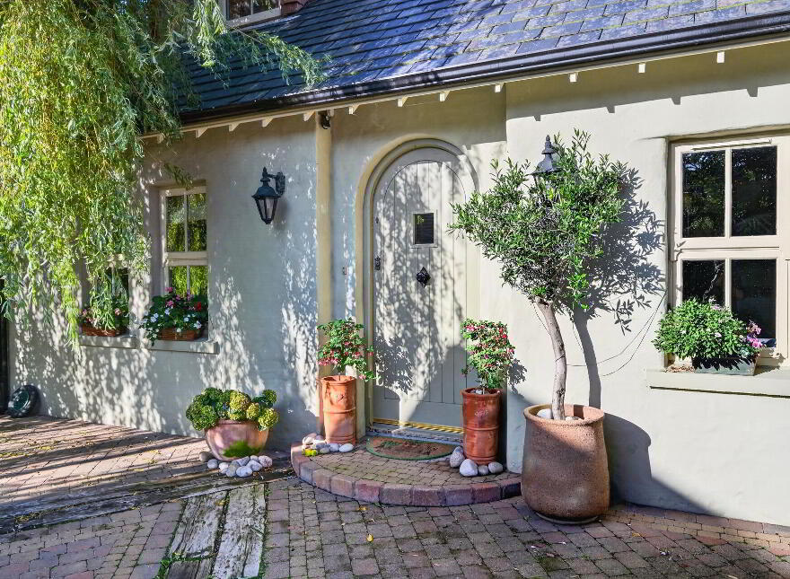 44 Shandon Drive, Ballyholme, Bangor, BT20 5HR