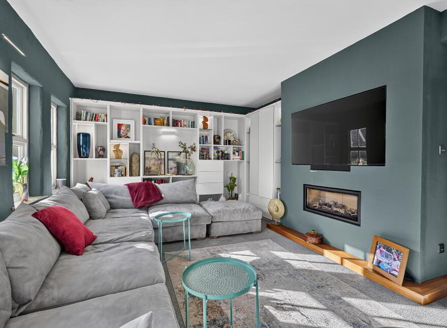 44 Shandon Drive, Ballyholme, Bangor, BT20 5HR