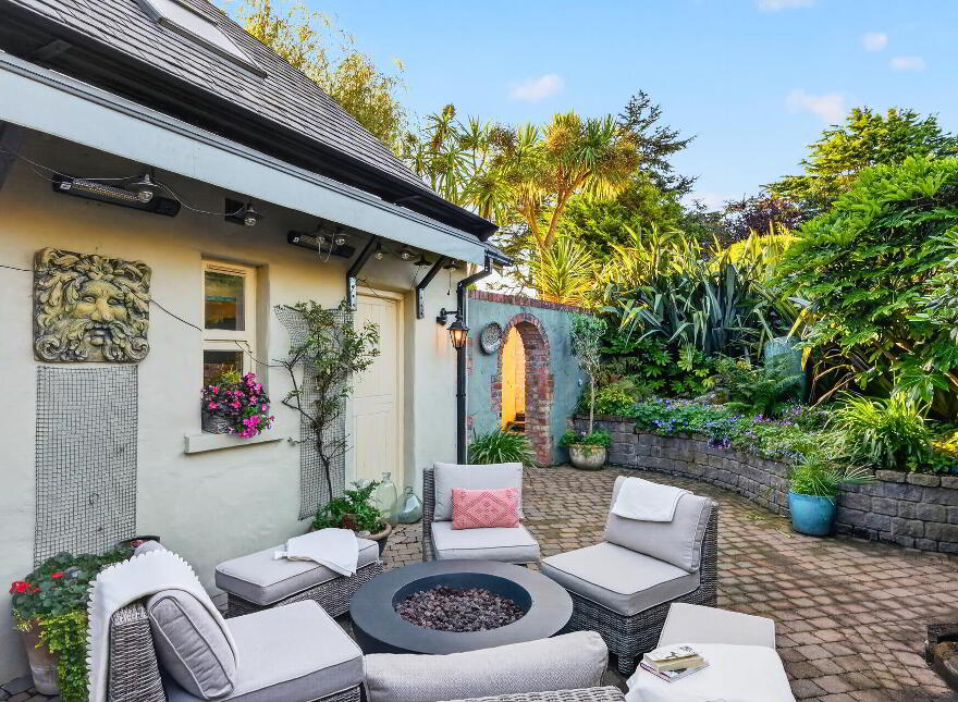 44 Shandon Drive, Ballyholme, Bangor, BT20 5HR