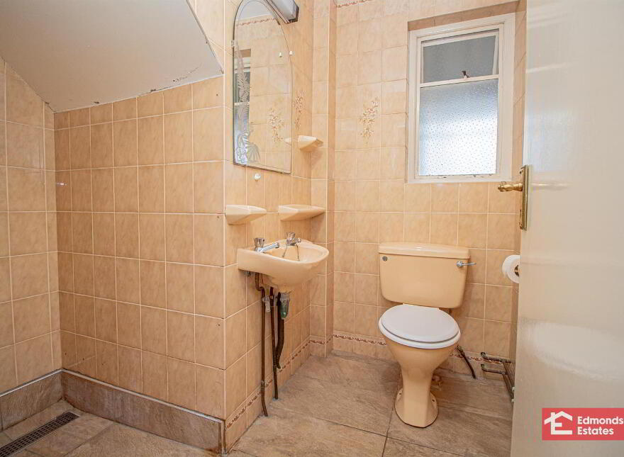 183 Raceview Road, Ballymena, BT42 4HY