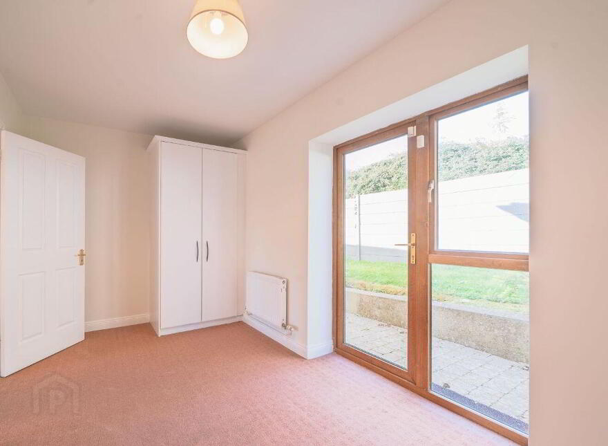 15 Chestnut Hall, Johnstown, C15KV18
