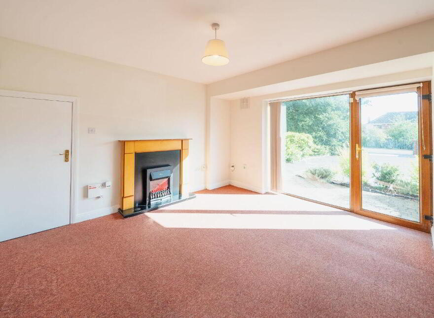 15 Chestnut Hall, Johnstown, C15KV18