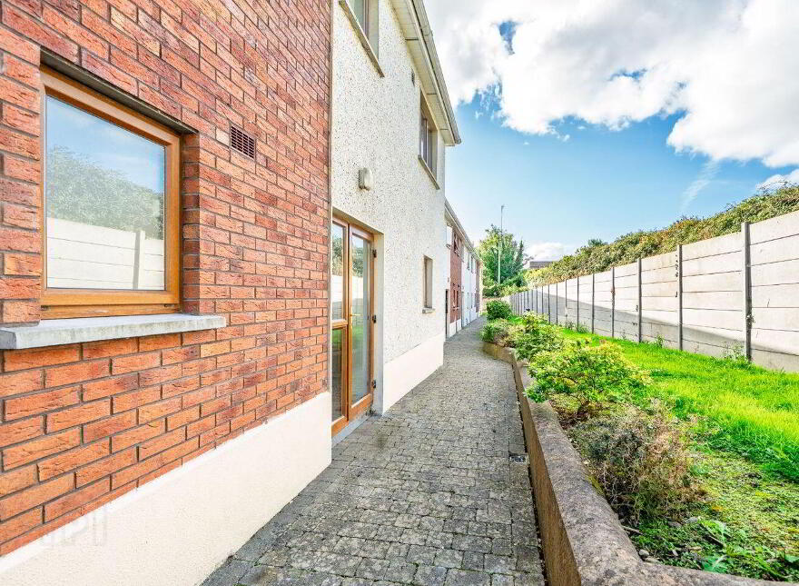 15 Chestnut Hall, Johnstown, C15KV18