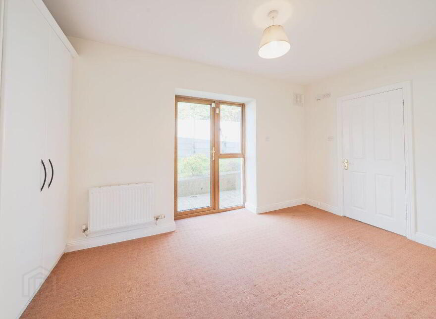15 Chestnut Hall, Johnstown, C15KV18