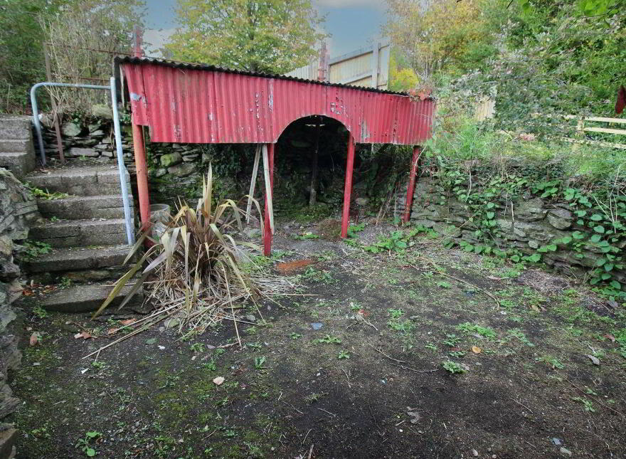 7 Lower Massytown, Macroom, P12Y981