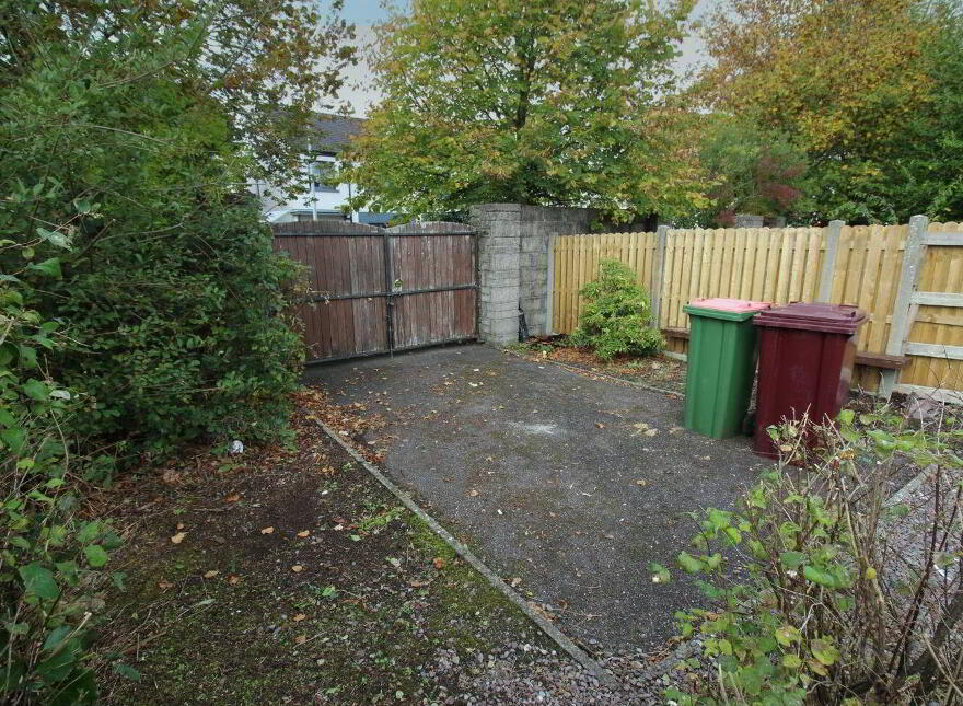 7 Lower Massytown, Macroom, P12Y981