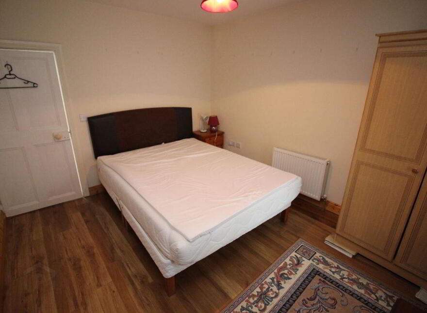 7 Lower Massytown, Macroom, P12Y981