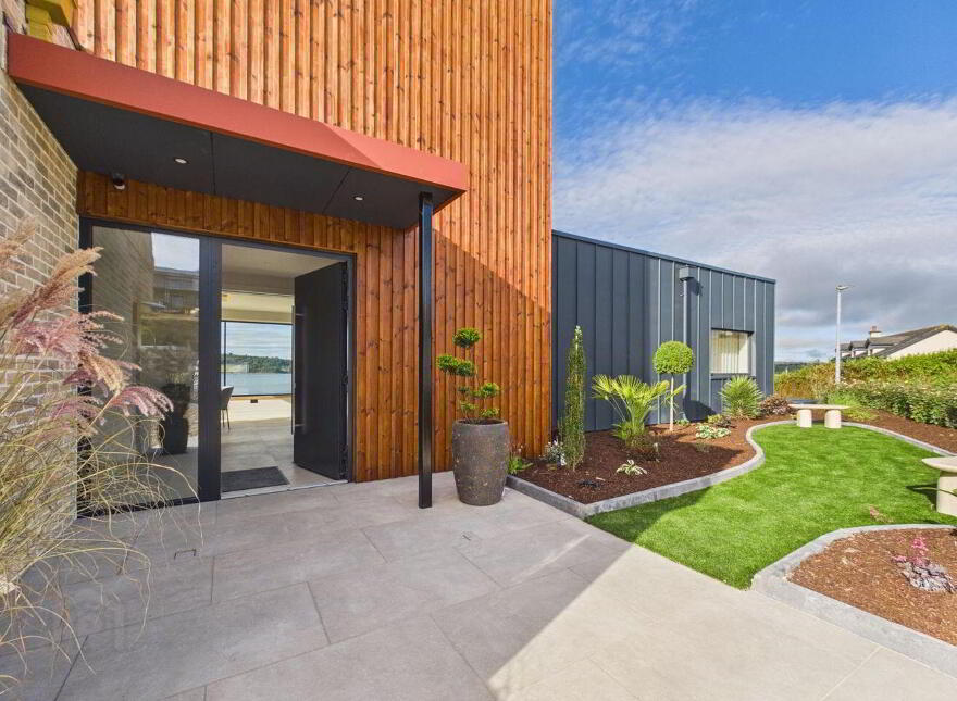 One Harbours Edge, Lower Aghada, Midleton, P25Y2Y1